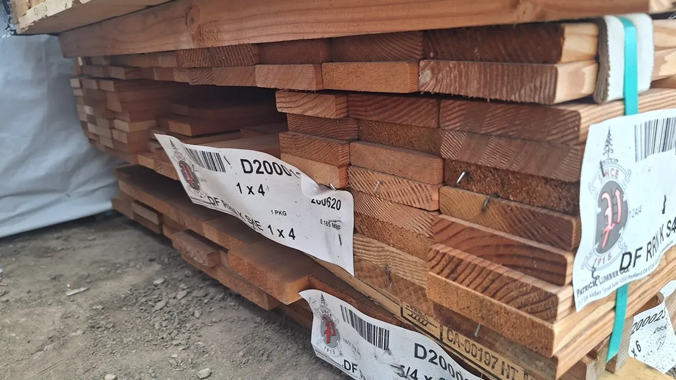 Douglas Fir 1"x4" S4S KD, 4' Lengths, 496 Linear Feet