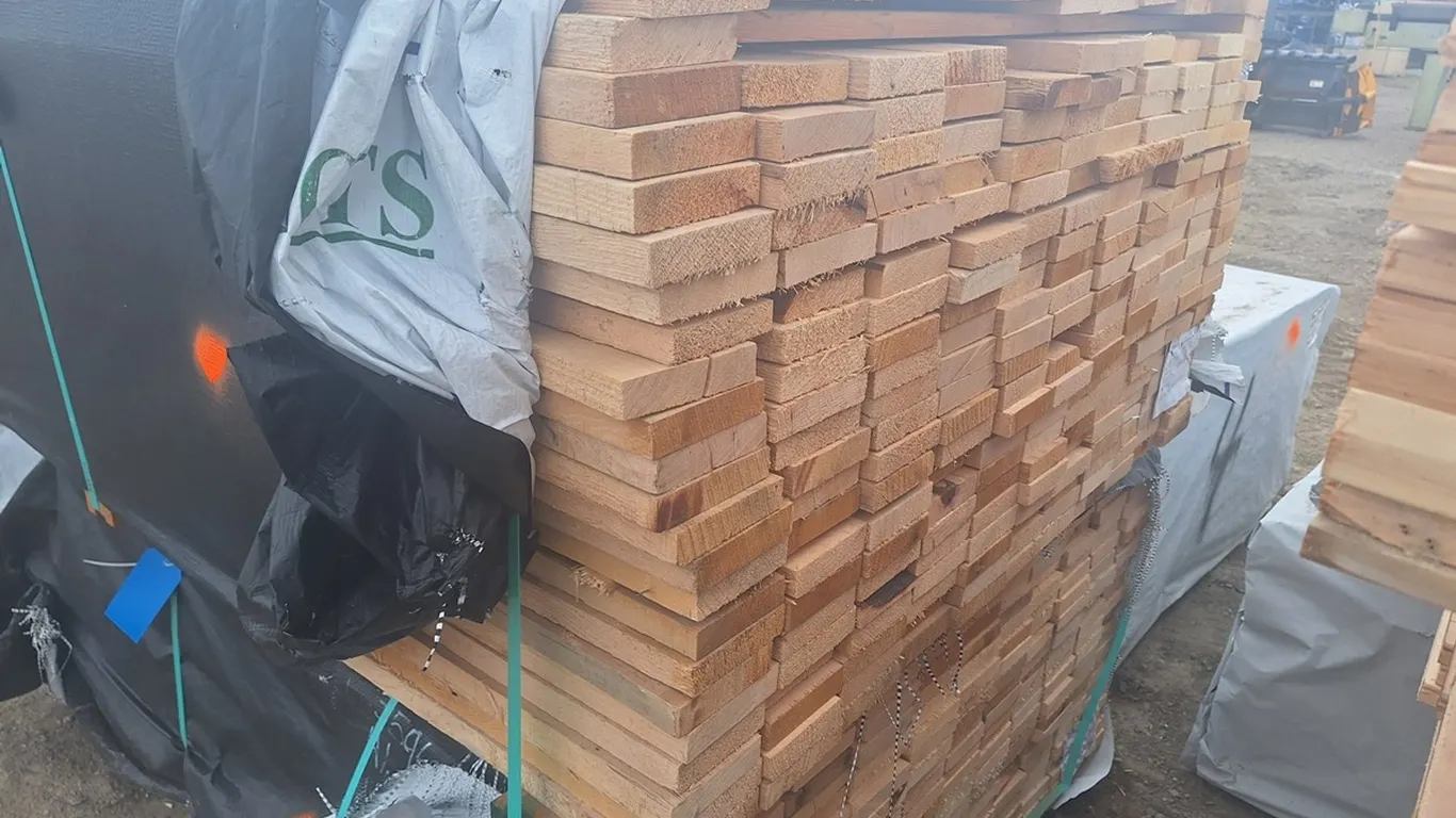 Hemlock 1"x4" Full Sawn Rough KD, 3' to 5' Lengths, 843 Linear Feet