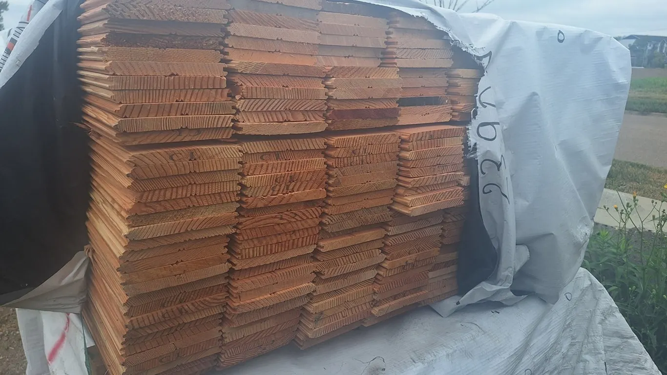 Douglas Fir 1"x6" DEE VG Combo Ceiling KD, 6' to 10' Lengths, 1934 Linear Feet, 805 Sq. Ft.