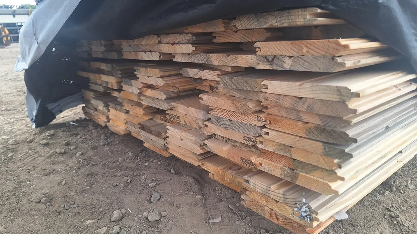 Pine 1"x6" Utility, 6' to 10' Lengths, 840 Linear Feet, 342 Sq. Ft.