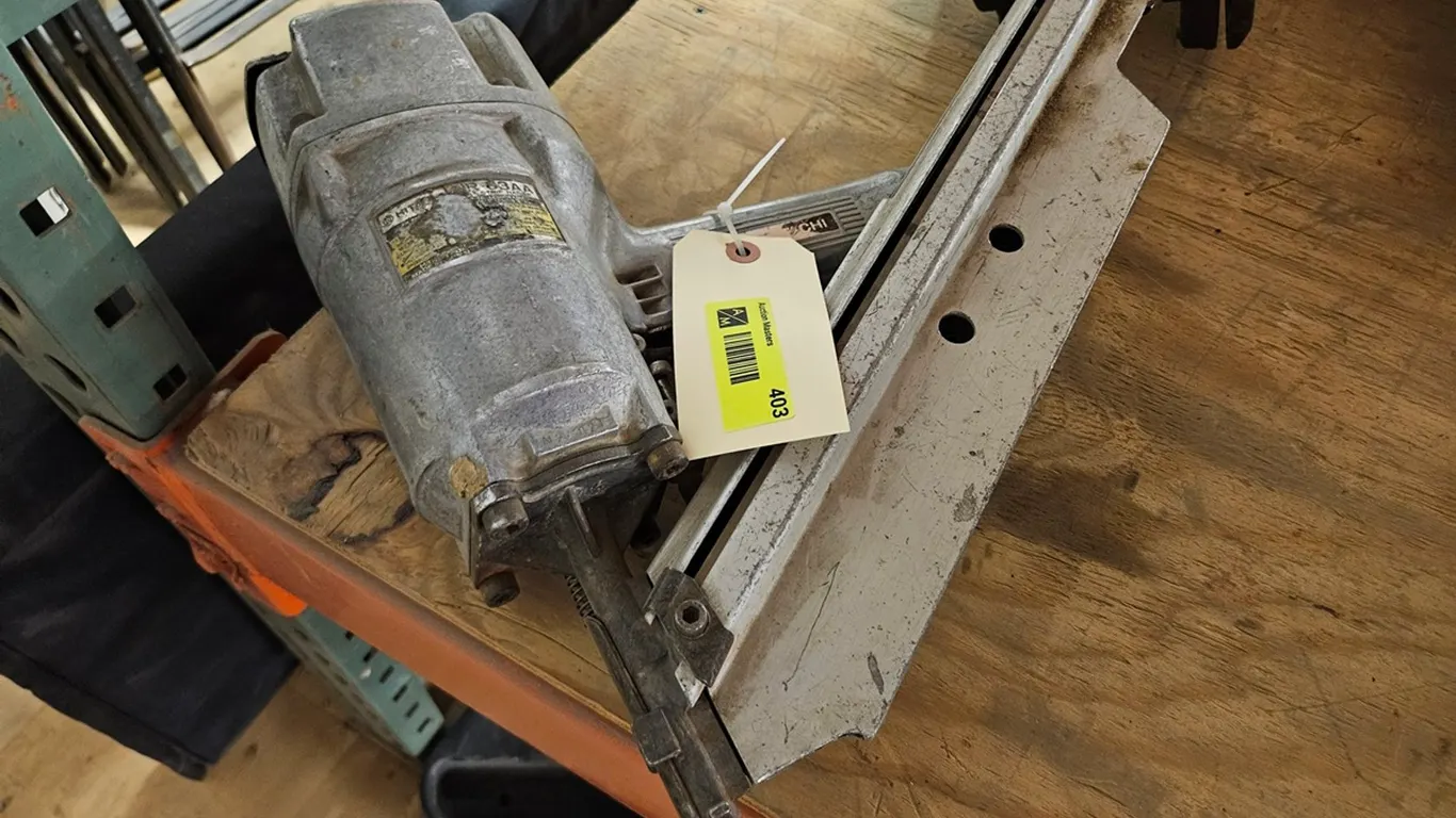 Pneumatic Framing Nailer