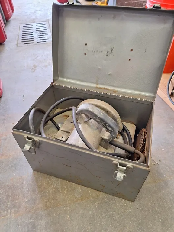 Mall Saw, Model 60 with Extra Blades