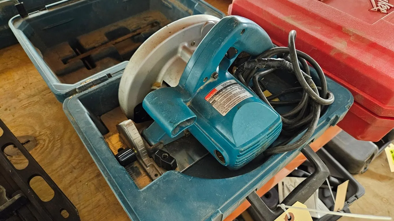 Makita 5007WB 7.25: Circular Saw