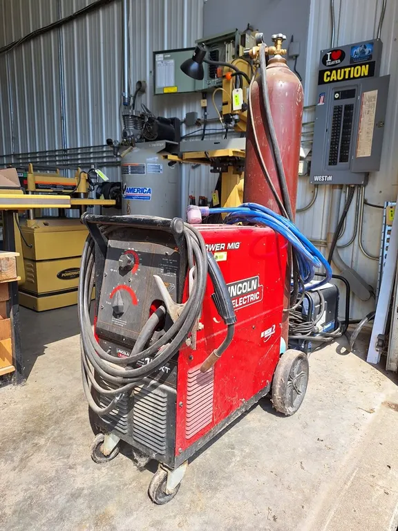 Lincoln Electric Power Mig 215 XT Welder on Wheels, 208-230V Input, 115V AC/DC Output, Code K2700-1 11521