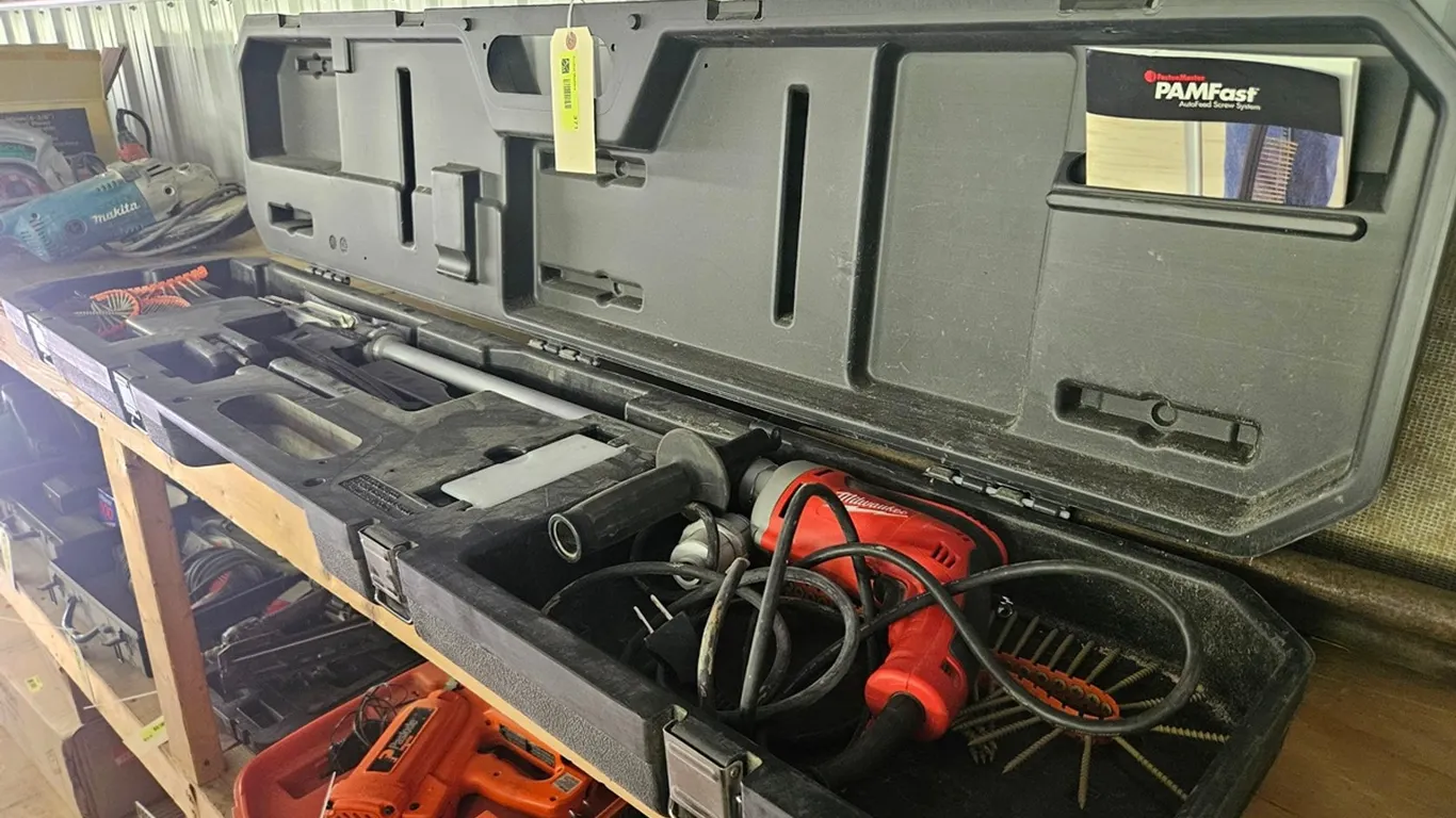 Ramfast Auto Feed Flooring Screw Gun with Milwaukee Drill