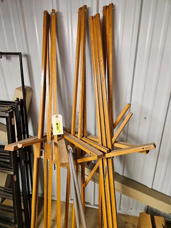 Assorted Easels