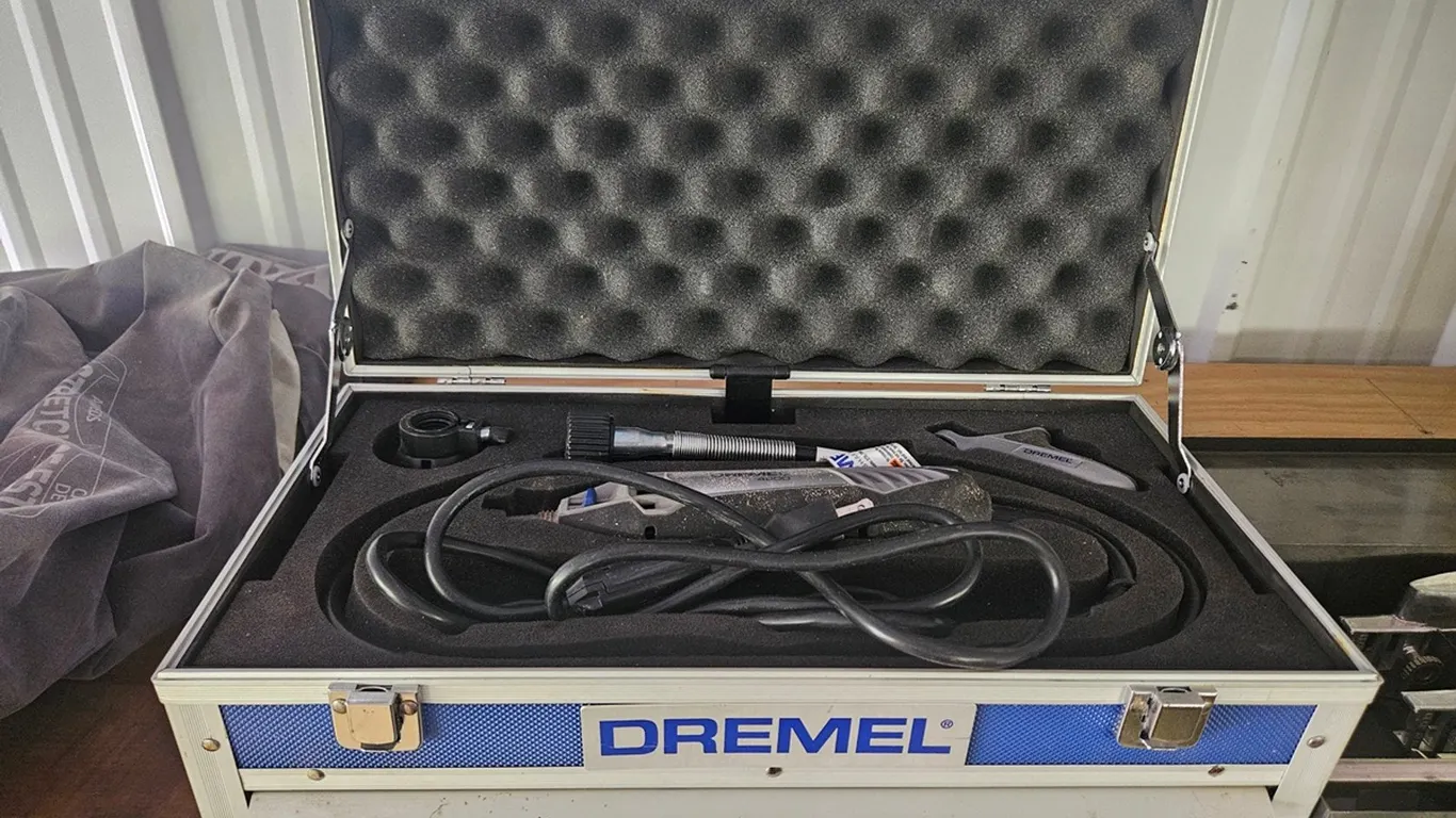 Dremel 4200 Tool with Accessories
