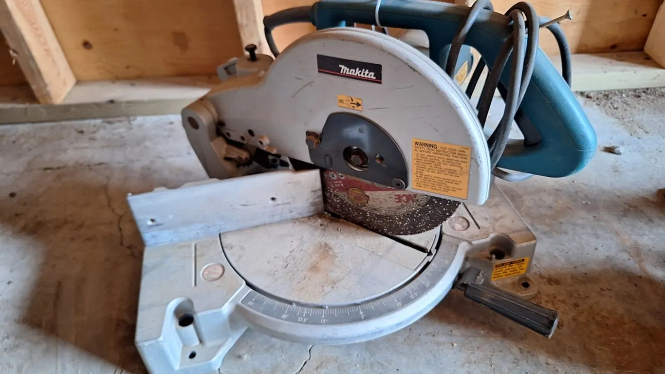 Makita LS 1030M 10" Chop Saw