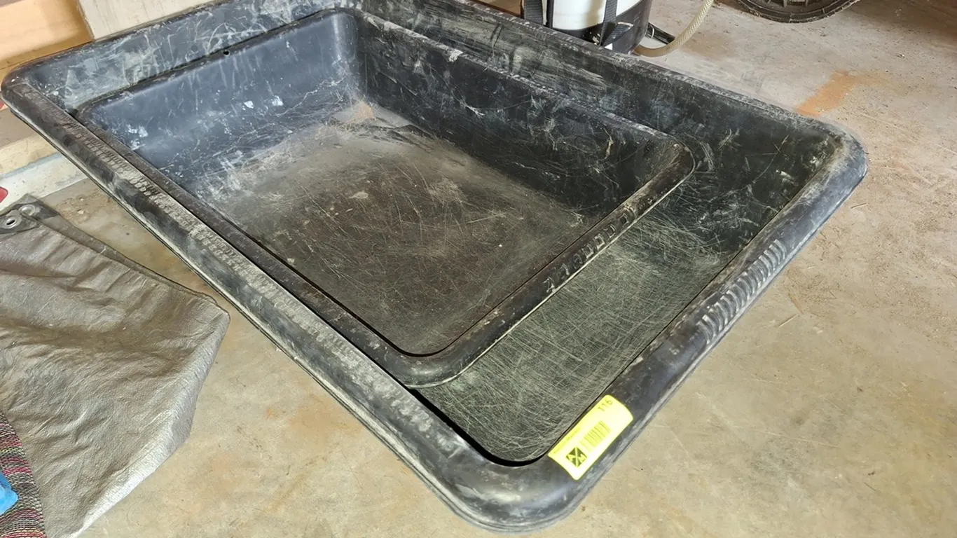 2 Assorted Poly Mud Buckets