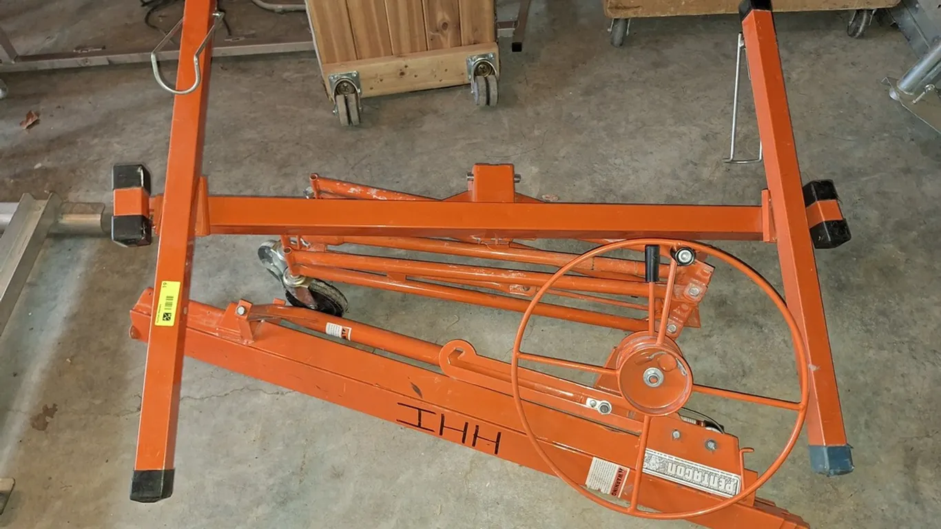Panel Lift on Wheels