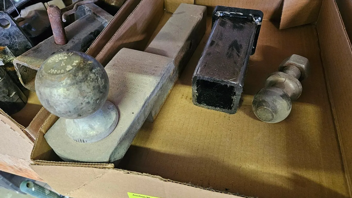 Assorted Hitch Parts