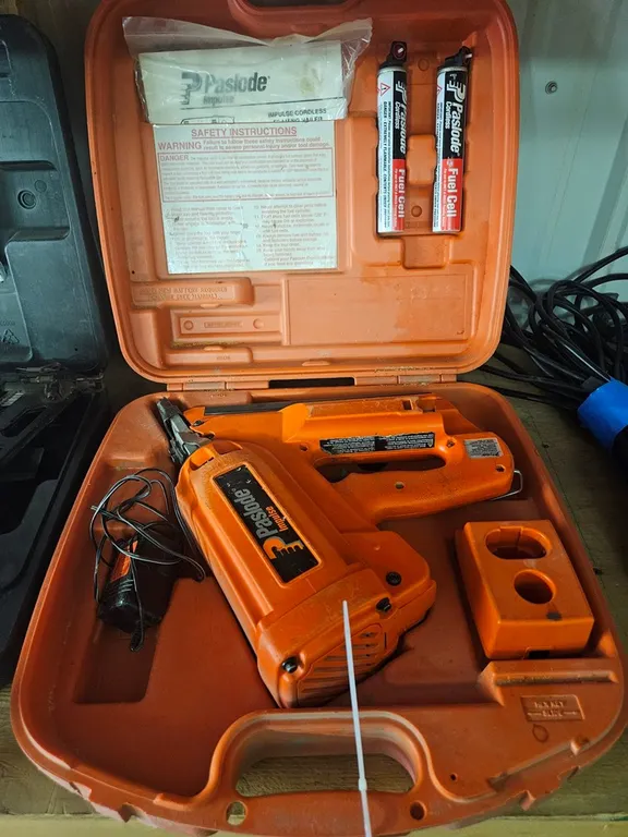 Paslode Impulse Framing Nailer with Battery and Charger