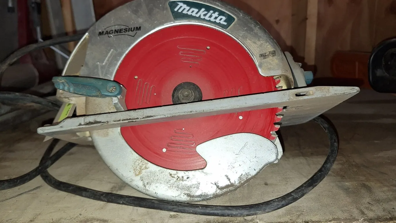 Makita 7.25" Circular Saw