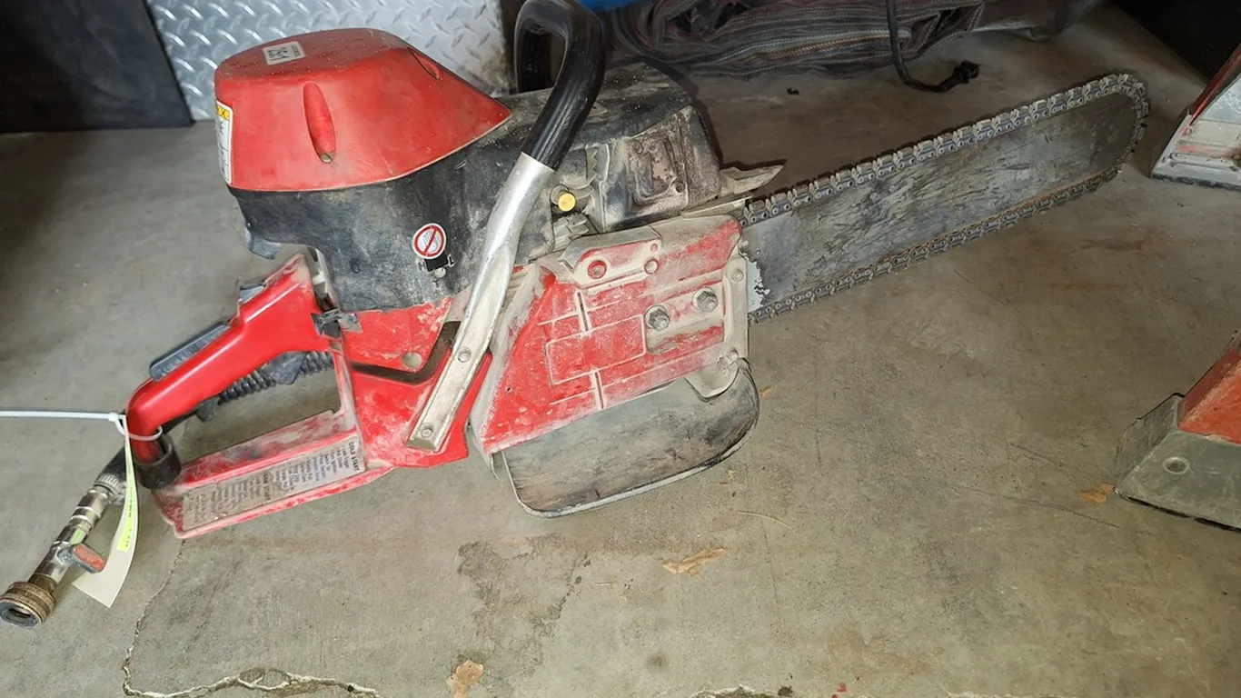 ICS Concrete 16" Gas Chain Saw, Model TE8XS0815WS