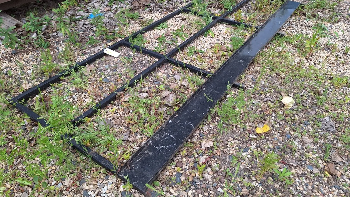 Metal Gate, 114"x47"