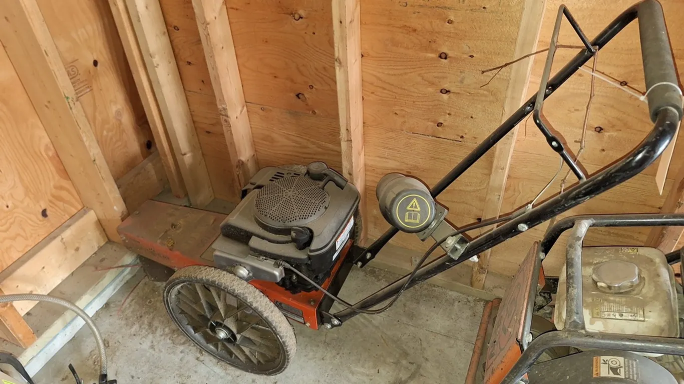 Echo Bear Cat Gas Trimmer/Brush Cutter