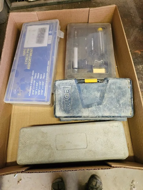 Assorted Bits, Hardware