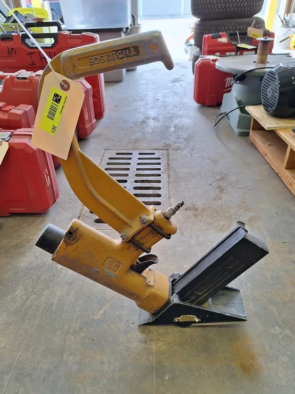 Bostitch Pneumatic Flooring Nailer