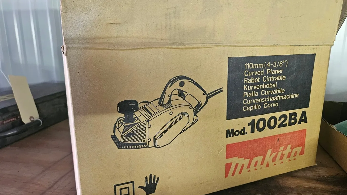 Makita 1002BA Planer