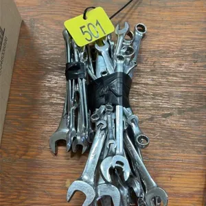 Assorted wrenches