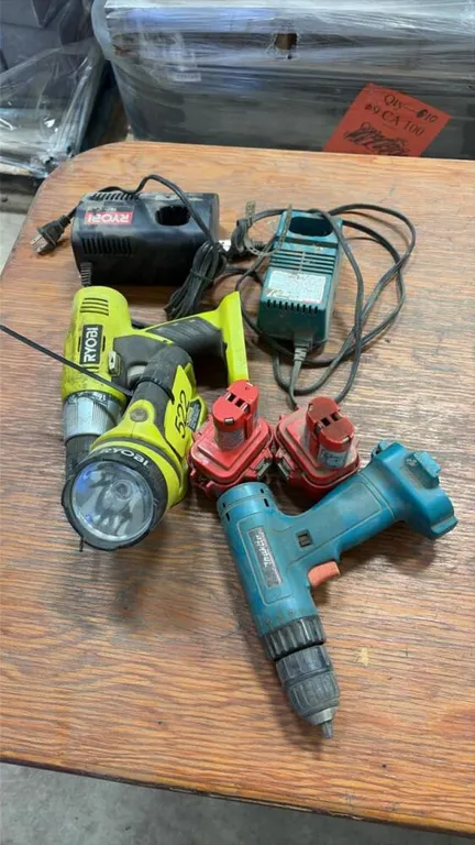 Ryobi/ Makita with charges and batteries