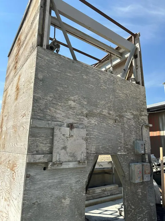 4000 LB. CONCRETE WEIGH VESSEL