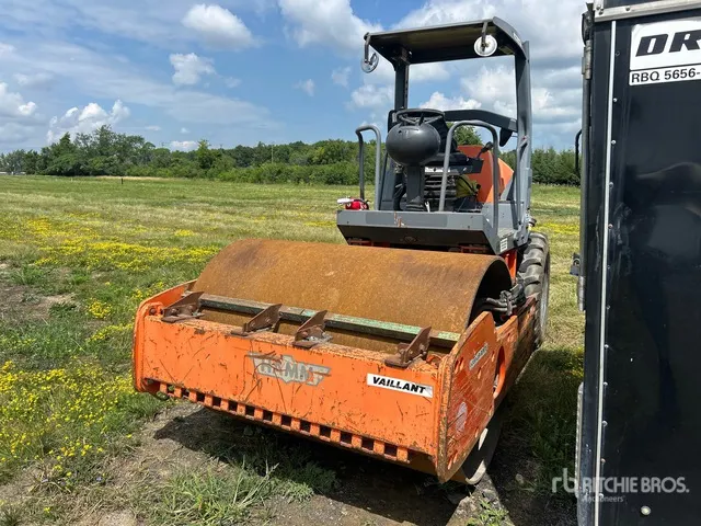 2012 Hamm 3307P Smooth Drum Compactor