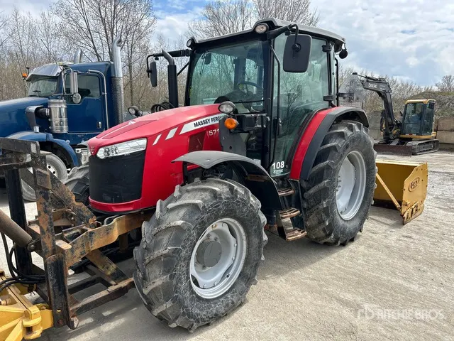 2018 Massey Ferguson 5711 4WD Tractor