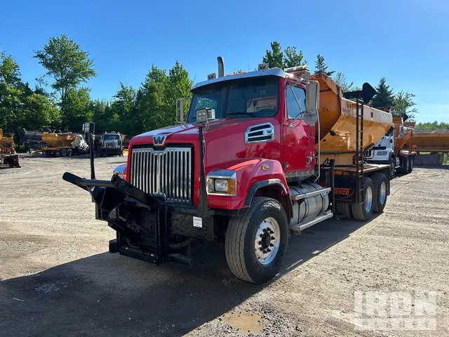 2013 Western Star 4700SF 6x4 Snow Plow Truck