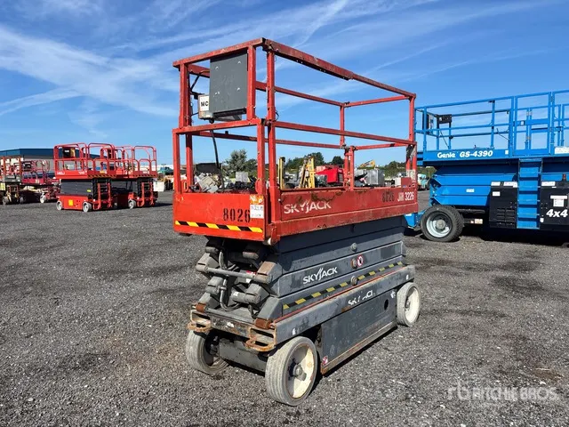 2017 Skyjack SJIII3226 Electric Scissor Lift