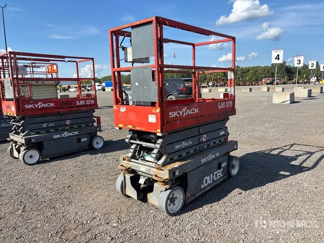 2014 Skyjack SJ 3219 Electric Scissor Lift