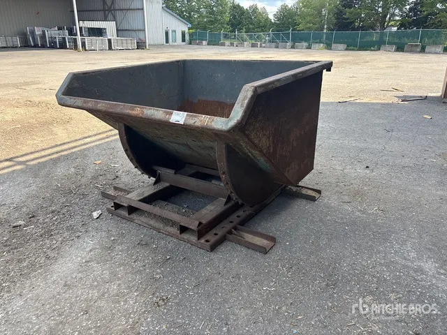 Self-Dumping Hopper