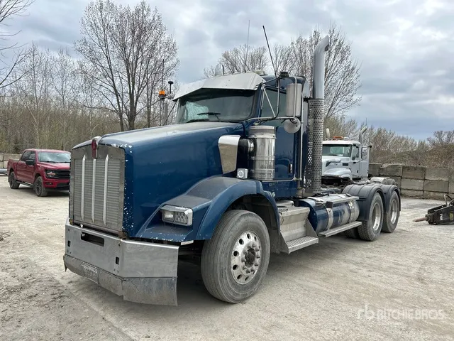 2018 Kenworth T800 6x4 T/A Day Cab Truck Tractor