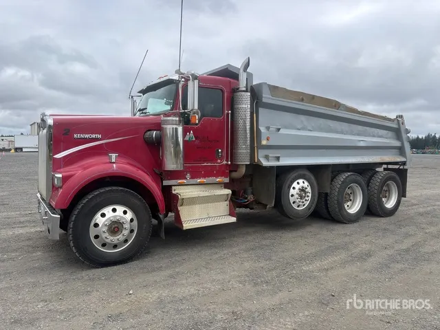 2004 Kenworth W900 Tri 8x4 Tri/A Dump Truck