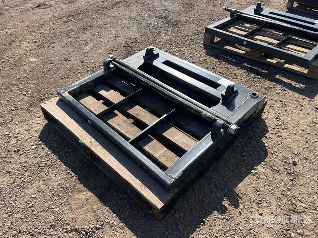 1000 mm Bale Forks (Unused)