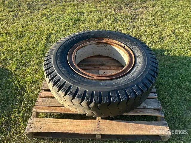 Atlas 9.00-20 Tires