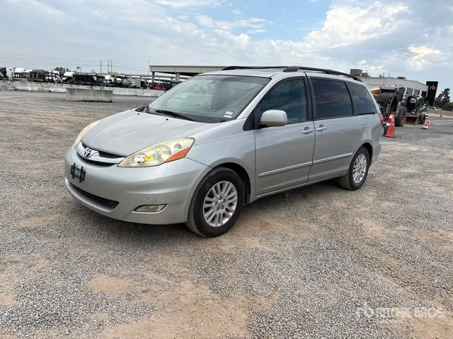 2009 Toyota Sienna Limited Minivan