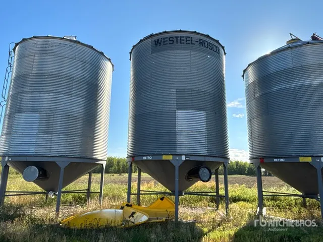 Westeel-Rosco 146 +/- 2300 bu 6 Ring Hopper Grain Bin