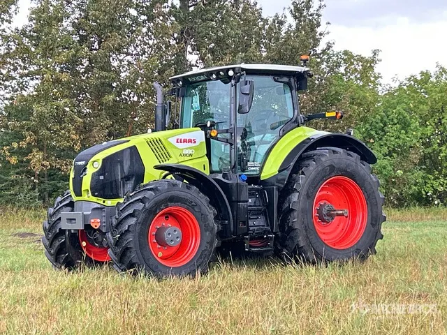 2024 Claas Axion 880 4WD Tractor
