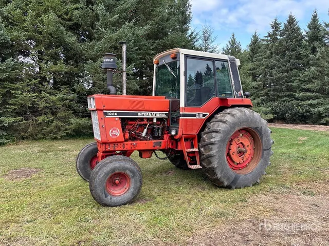 1979 International 1086 2WD Tractor