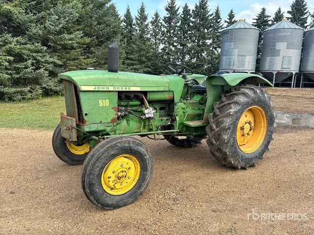 John Deere 510 2WD Tractor
