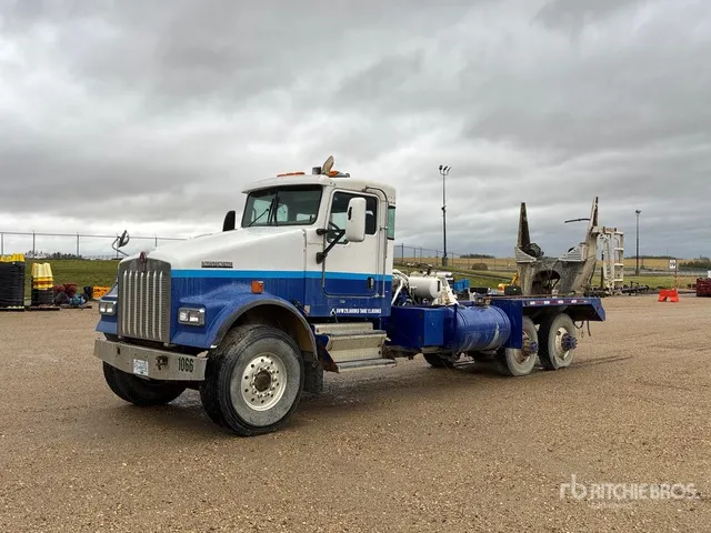 2007 Kenworth W900 6x4 Cab and Chassis (Inoperable)