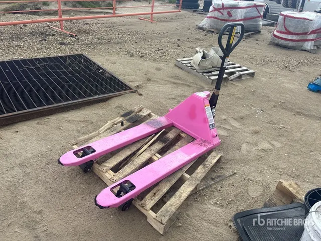 Uline H-3045 5500 lb Pallet Jack
