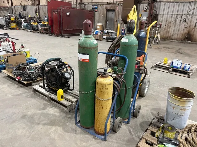 Quantity of Oxy-Acetylene Kit