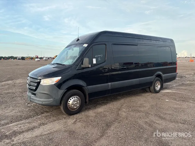 2022 Mercedes-Benz Sprinter 3500 Limousine