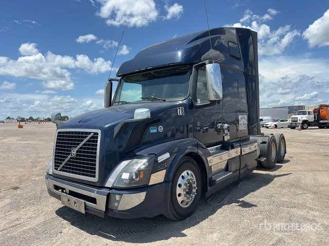 2017 Volvo VNL 6x4 T/A Sleeper Truck Tractor