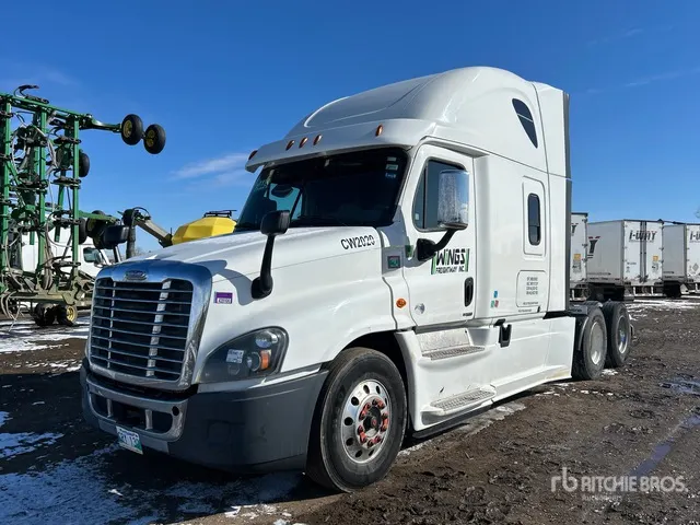 2017 Freightliner Cascadia 125 6x4 T/A Sleeper Truck Tractor (Inoperable)