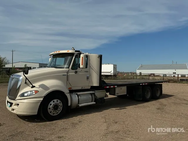 2013 International Prostar 6x4 Flatbed Truck