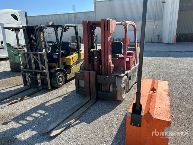 1996 Eagle T125D 12500 lb Cushion Tire Forklift