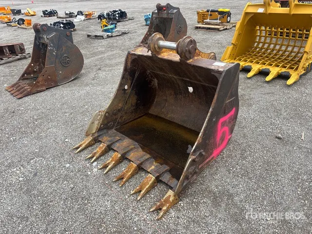 Cat 52 in Excavator Bucket - Fits Cat 300 Class